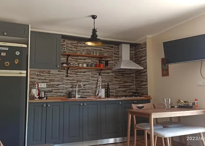 אורחן Semiramis